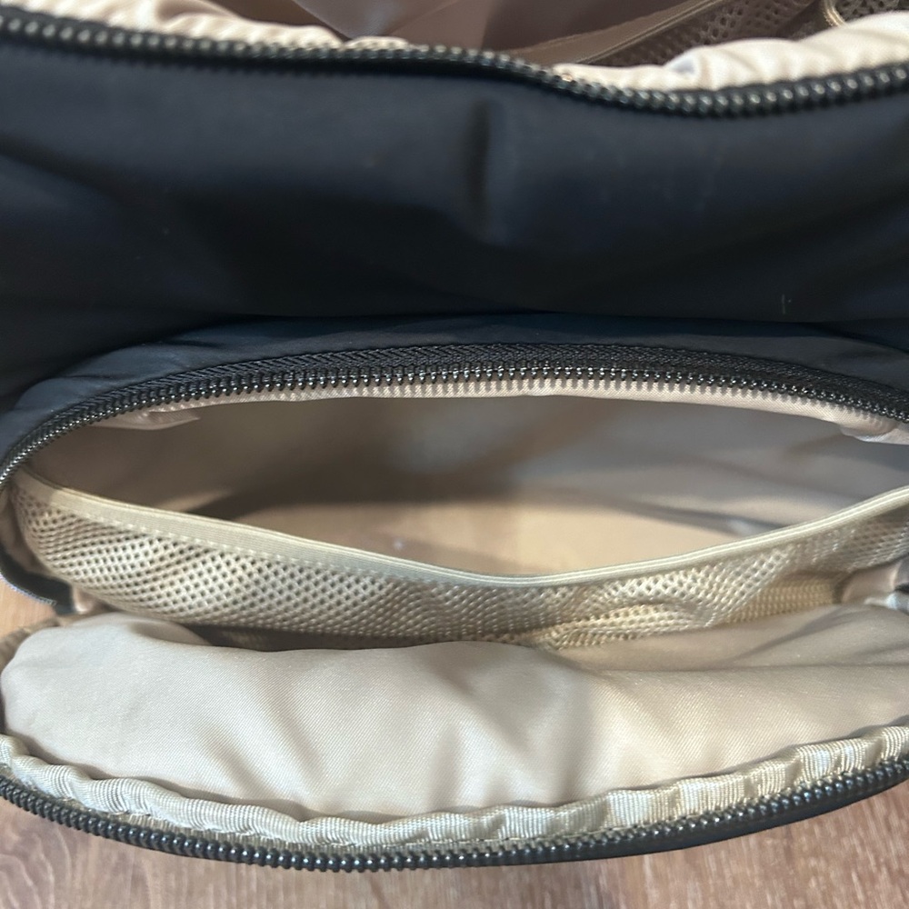 lululemon New Parent Backpack - Picture 4 of 5